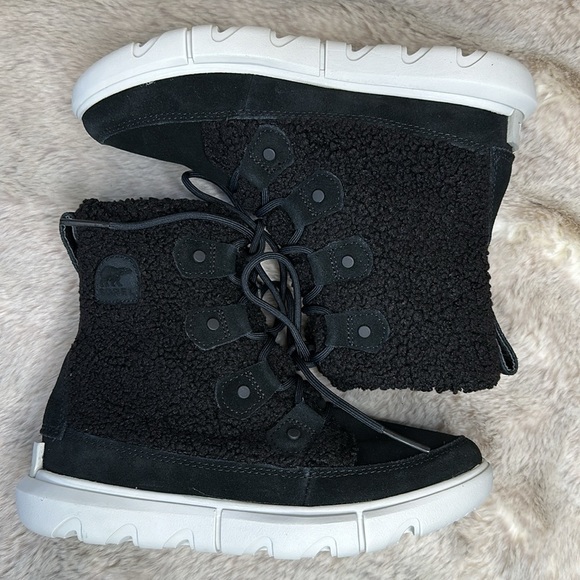 Sorel | Explorer Next Joan Cozy | Black, Moonstone | Size 6 - Picture 9 of 15